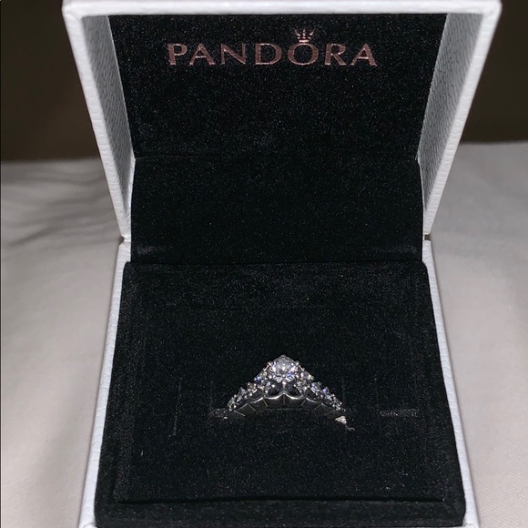 pandora fairytale tiara ring - Picture 1 of 2